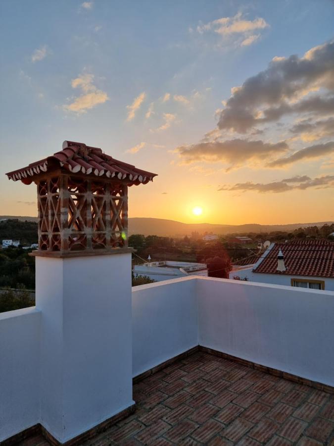Casa Da Mae Villa Salir Exteriör bild